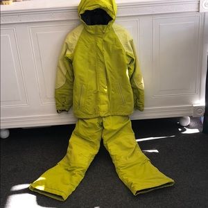 Kids jacket and ski pants